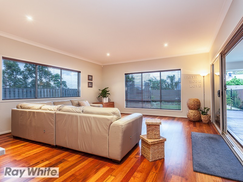 16 Wombat Parade, North Lakes QLD 4509