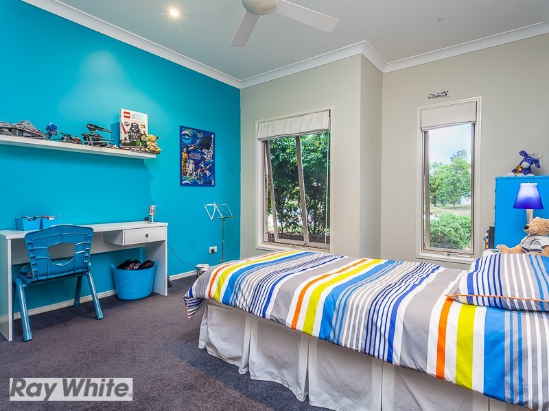 16 Wombat Parade, North Lakes QLD 4509