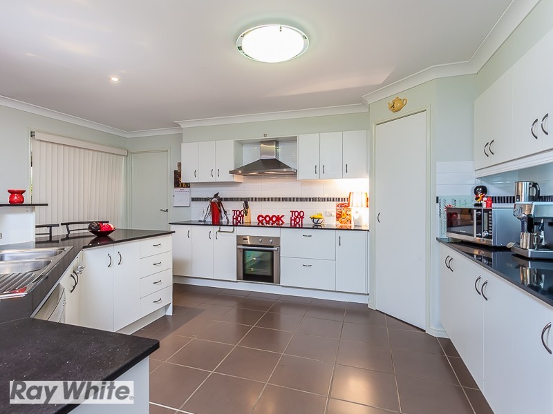 1 Lookout Place, Narangba QLD 4504