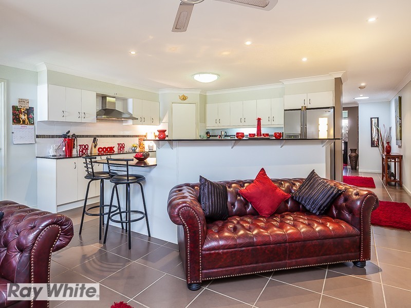 1 Lookout Place, Narangba QLD 4504