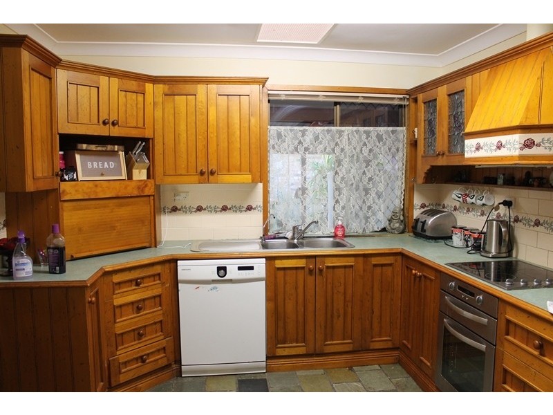 72 Colonial Drive, Lawnton QLD 4501