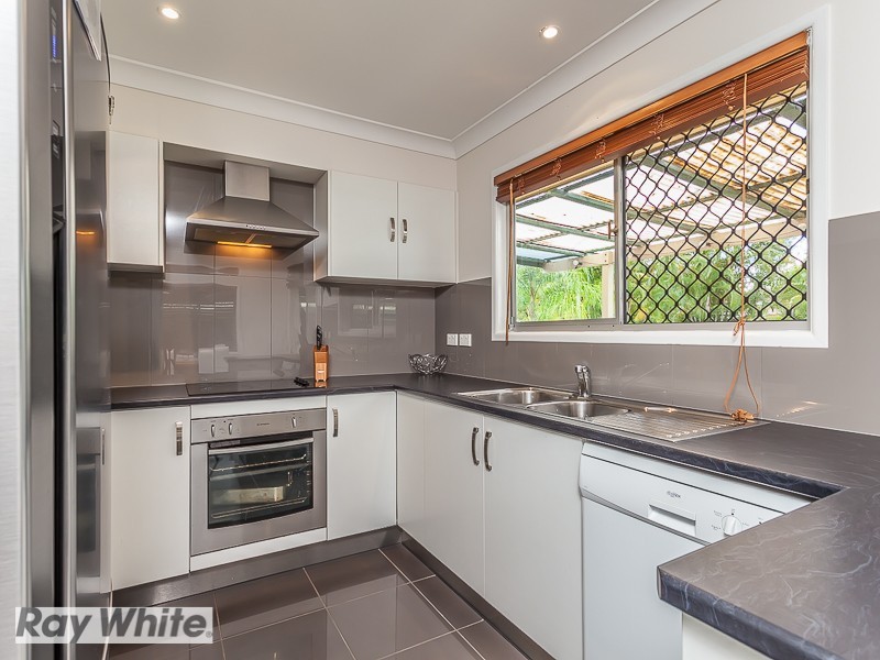 52 Carwell Avenue, Petrie QLD 4502