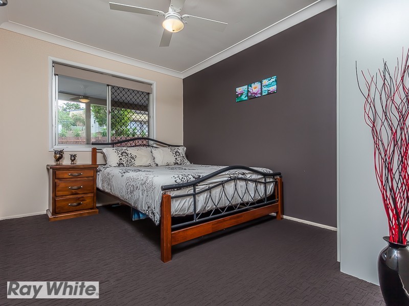 52 Carwell Avenue, Petrie QLD 4502