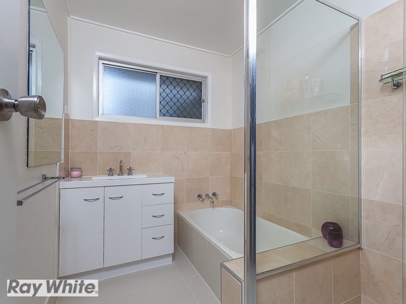 52 Carwell Avenue, Petrie QLD 4502