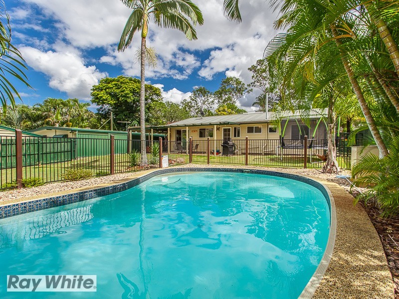 52 Carwell Avenue, Petrie QLD 4502