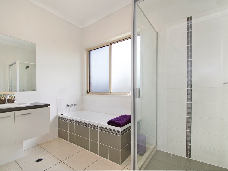 9 Tea-Tree Place, North Lakes QLD 4509