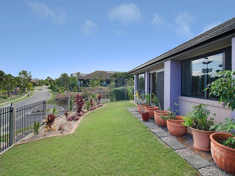 31 Sandpiper Avenue, North Lakes QLD 4509