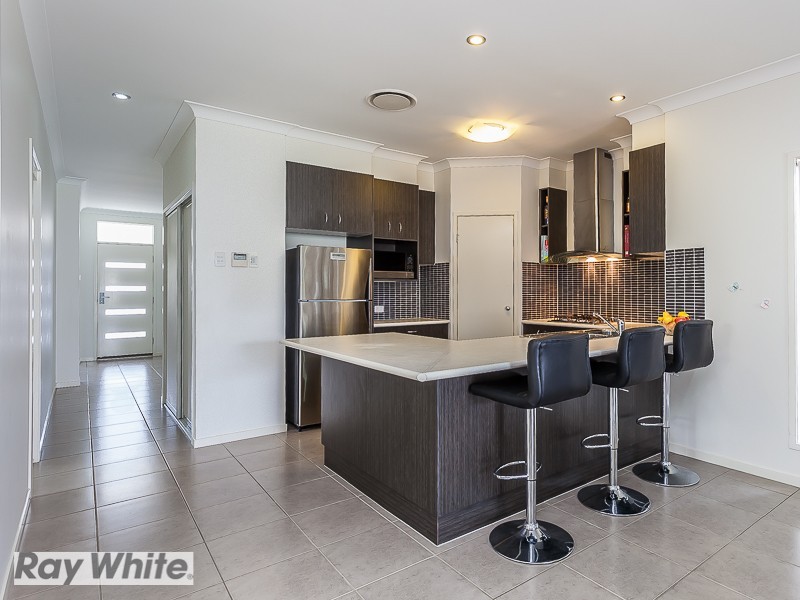 8 Midyim Street, North Lakes QLD 4509