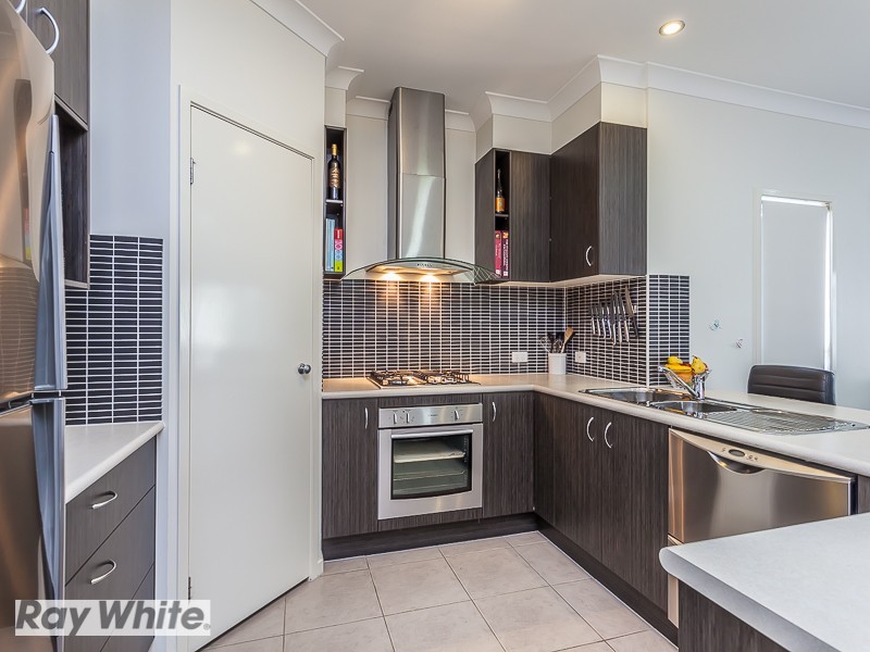 8 Midyim Street, North Lakes QLD 4509