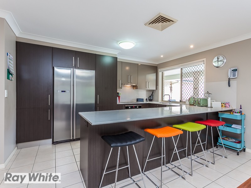 10 Finnegan Drive, North Lakes QLD 4509