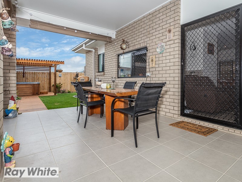 18 Wallarah Parade, North Lakes QLD 4509