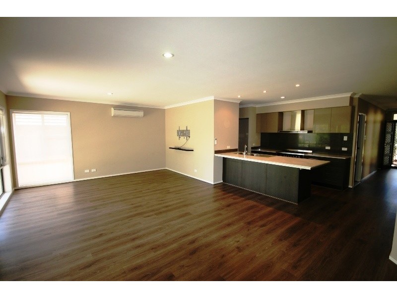 3 Melville Parade, North Lakes QLD 4509