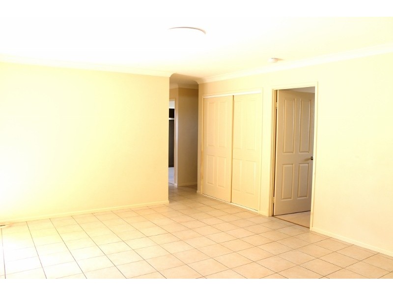 4 Abernant Court, Dakabin QLD 4503