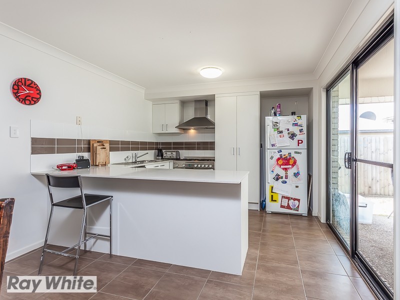2 Triumph Street, North Lakes QLD 4509