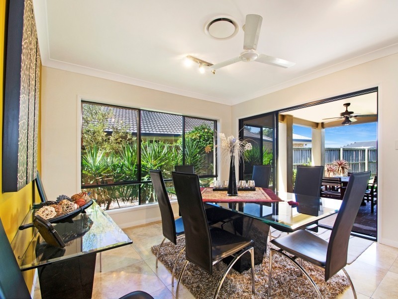 8 Byfield Street, North Lakes QLD 4509