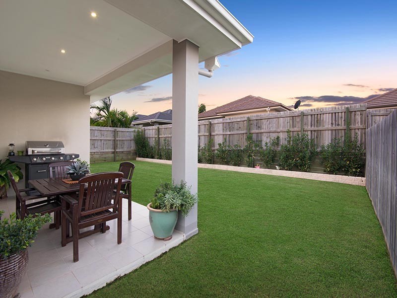 8 Couples Street, North Lakes QLD 4509