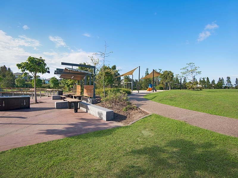 8 Couples Street, North Lakes QLD 4509