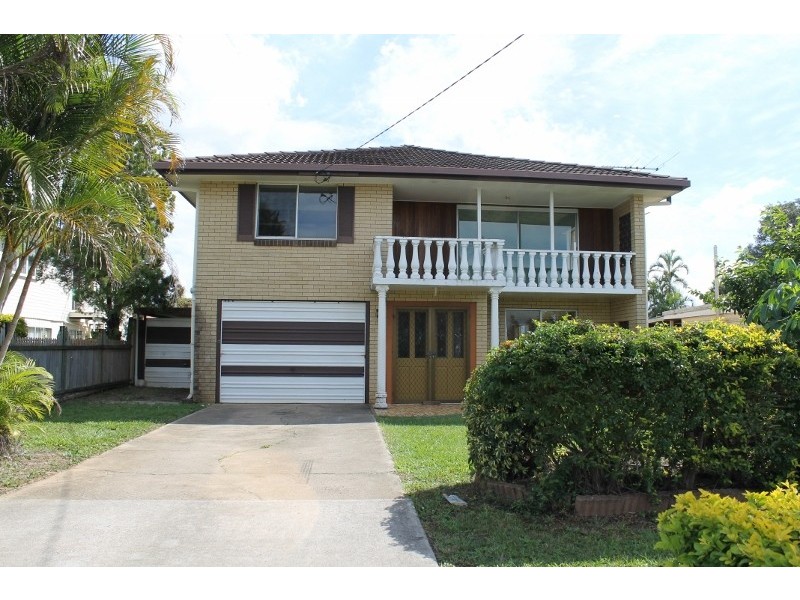 33 Andrew Street, Kallangur QLD 4503