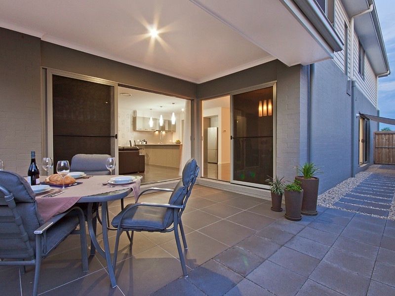 40 Nicklaus Parade, North Lakes QLD 4509