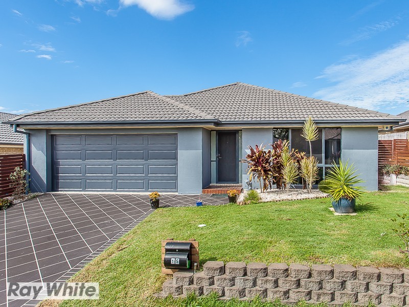 15 Sunstone Circuit, Mango Hill QLD 4509