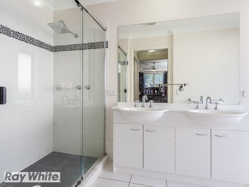 15 Sunstone Circuit, Mango Hill QLD 4509