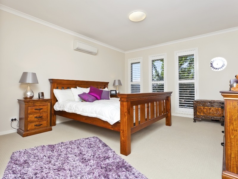 19 Rawlins Crescent, North Lakes QLD 4509