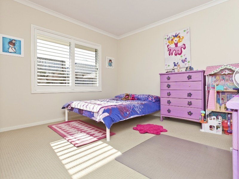 19 Rawlins Crescent, North Lakes QLD 4509