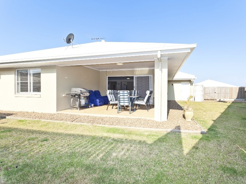 19 Rawlins Crescent, North Lakes QLD 4509