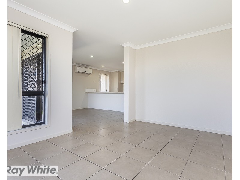 90 Daintree Circuit, North Lakes QLD 4509