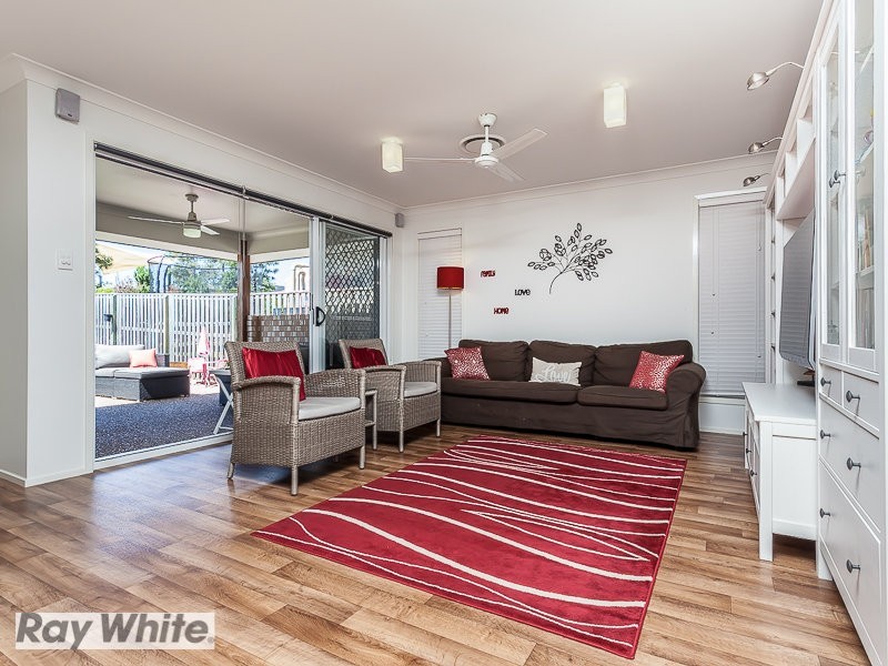 6 Petronas Street, North Lakes QLD 4509