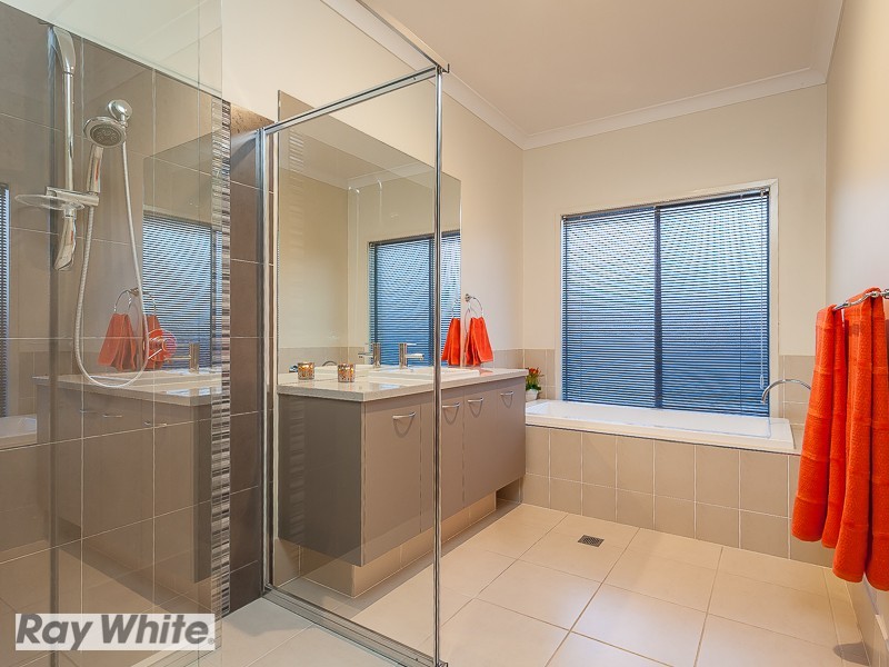 2 Faldo Court, North Lakes QLD 4509