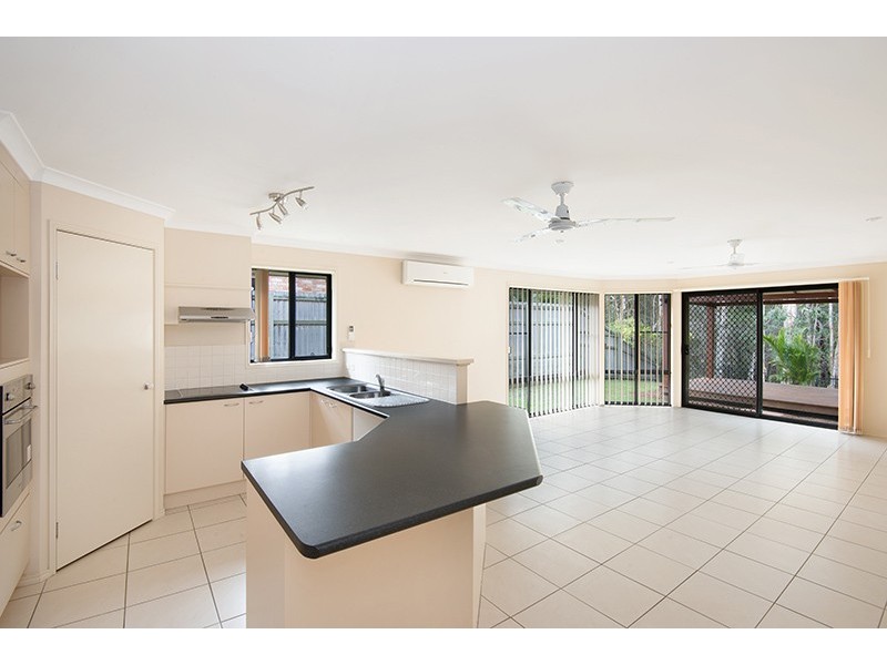 6 Pearson Court, North Lakes QLD 4509