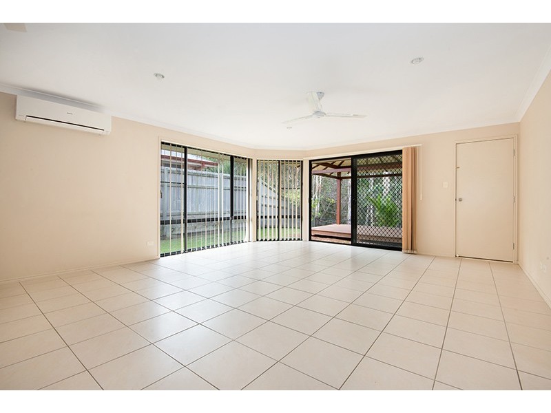 6 Pearson Court, North Lakes QLD 4509