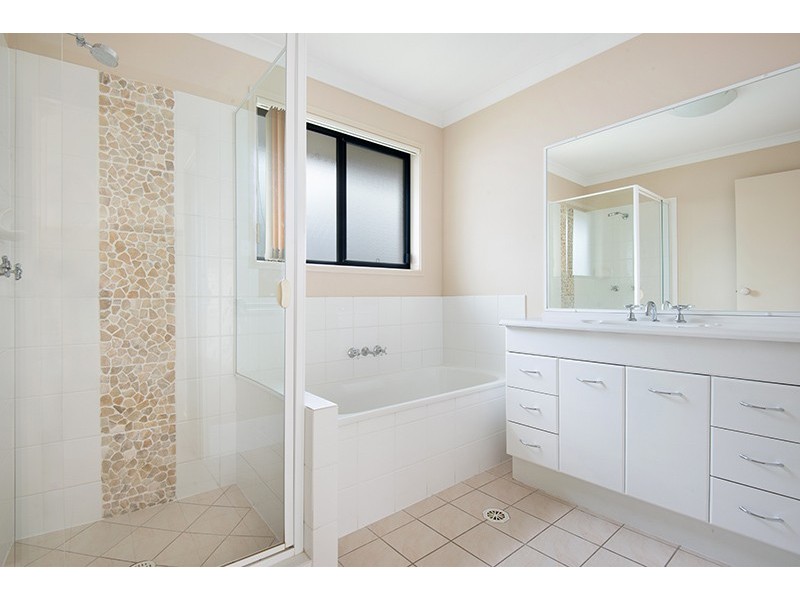 6 Pearson Court, North Lakes QLD 4509