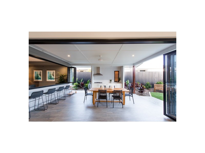 North Lakes QLD 4509