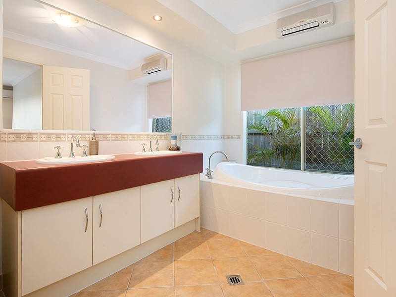 11 Yandina Place, Deception Bay QLD 4508