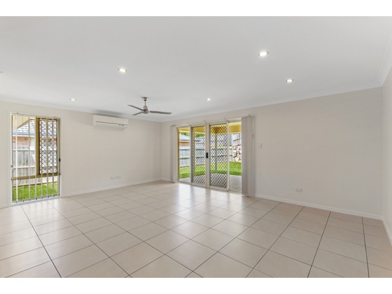 34 Chrysler Parade, North Lakes QLD 4509