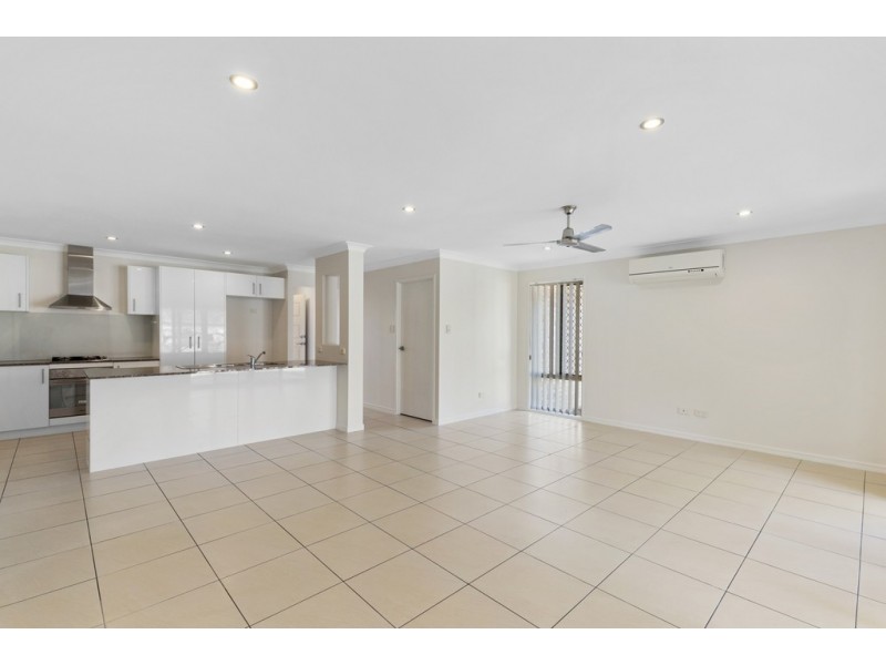 34 Chrysler Parade, North Lakes QLD 4509