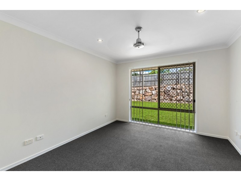 34 Chrysler Parade, North Lakes QLD 4509