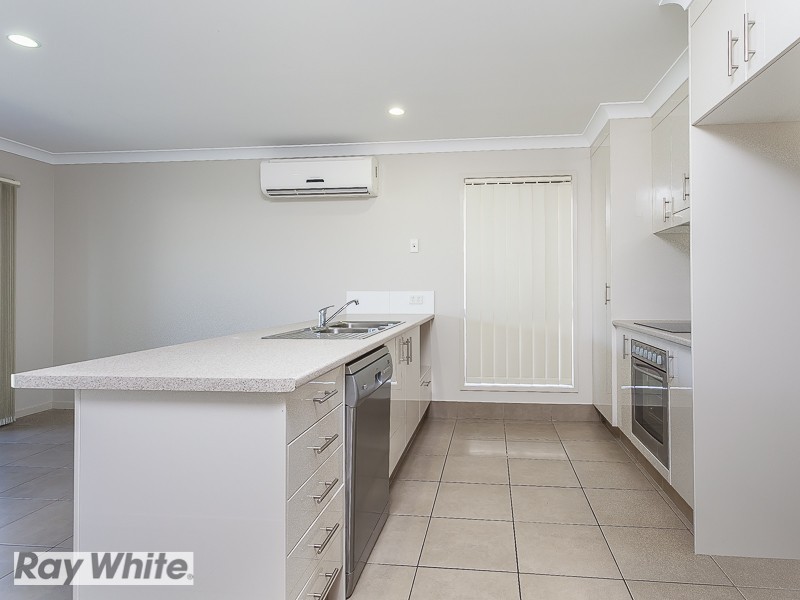 90 Daintree CCT, North Lakes QLD 4509
