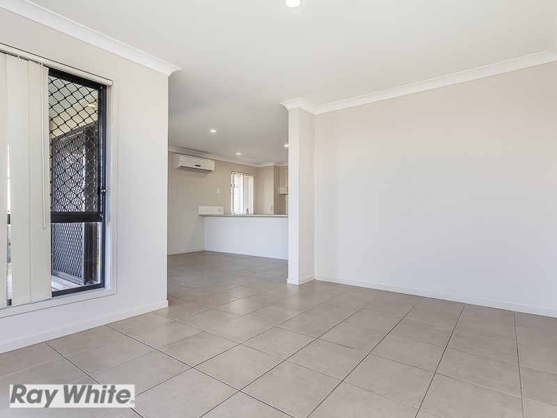 90 Daintree CCT, North Lakes QLD 4509