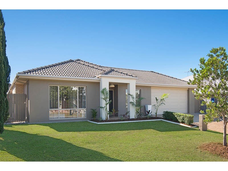 19 Whitecedar Circuit, North Lakes QLD 4509