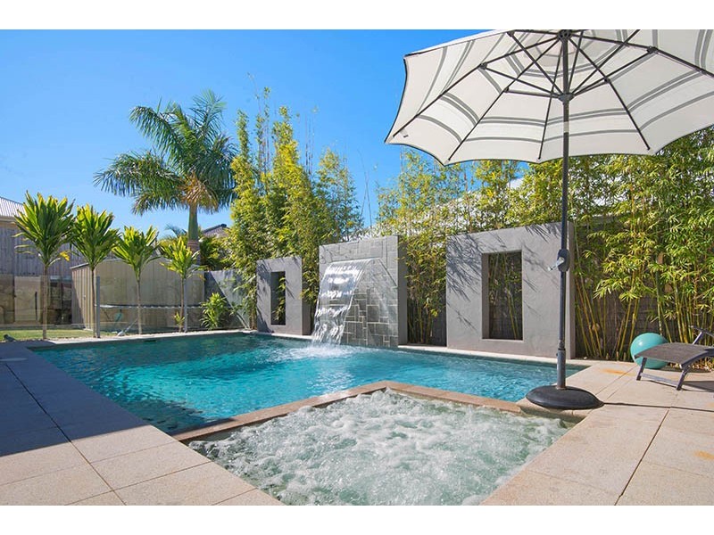 19 Whitecedar Circuit, North Lakes QLD 4509