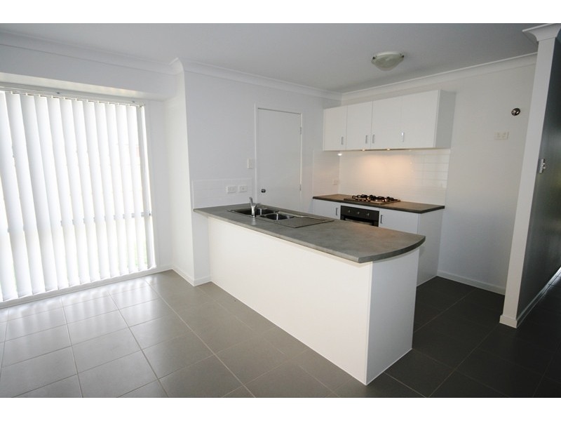 2 Philp Street, North Lakes QLD 4509