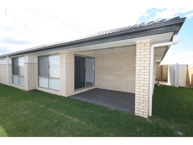 2 Philp Street, North Lakes QLD 4509