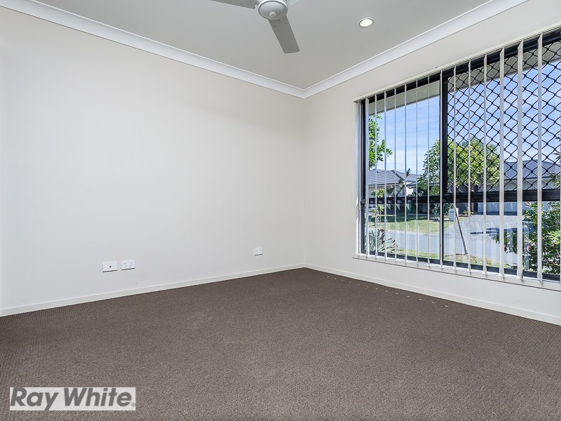 90 Daintree Circuit, North Lakes QLD 4509
