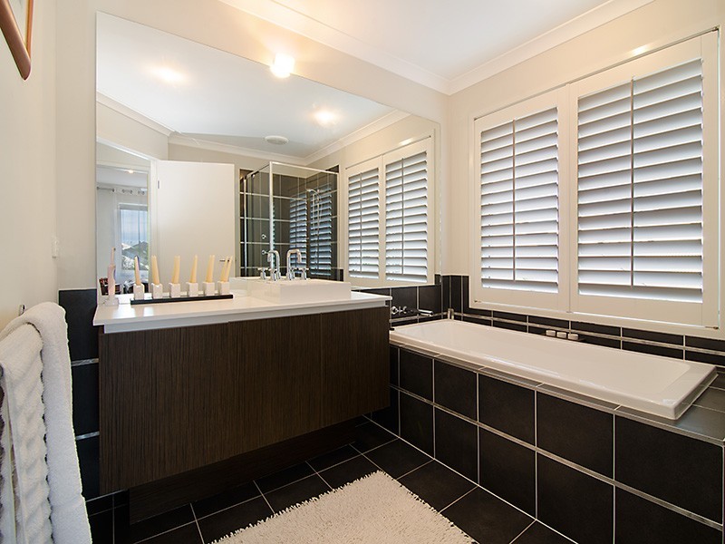 8 Satinay Parade, North Lakes QLD 4509