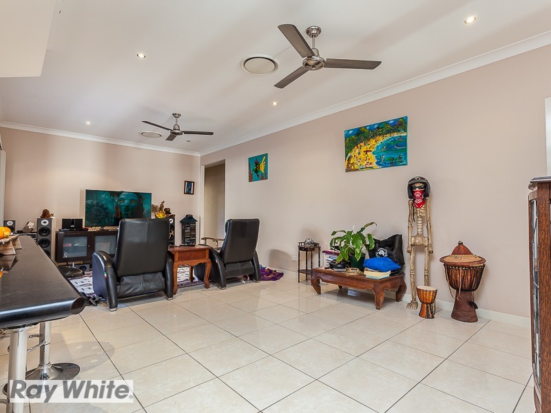 25 Kowari Crescent, North Lakes QLD 4509