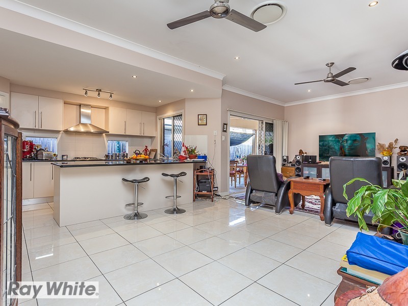 25 Kowari Crescent, North Lakes QLD 4509