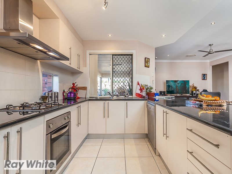 25 Kowari Crescent, North Lakes QLD 4509